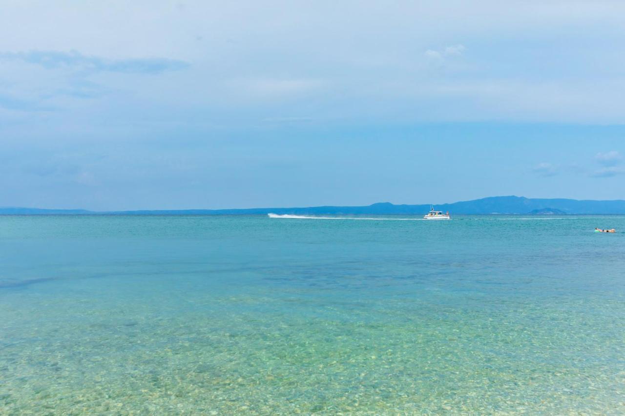 Beach Front Casa Elena Ханиоти Екстериор снимка
