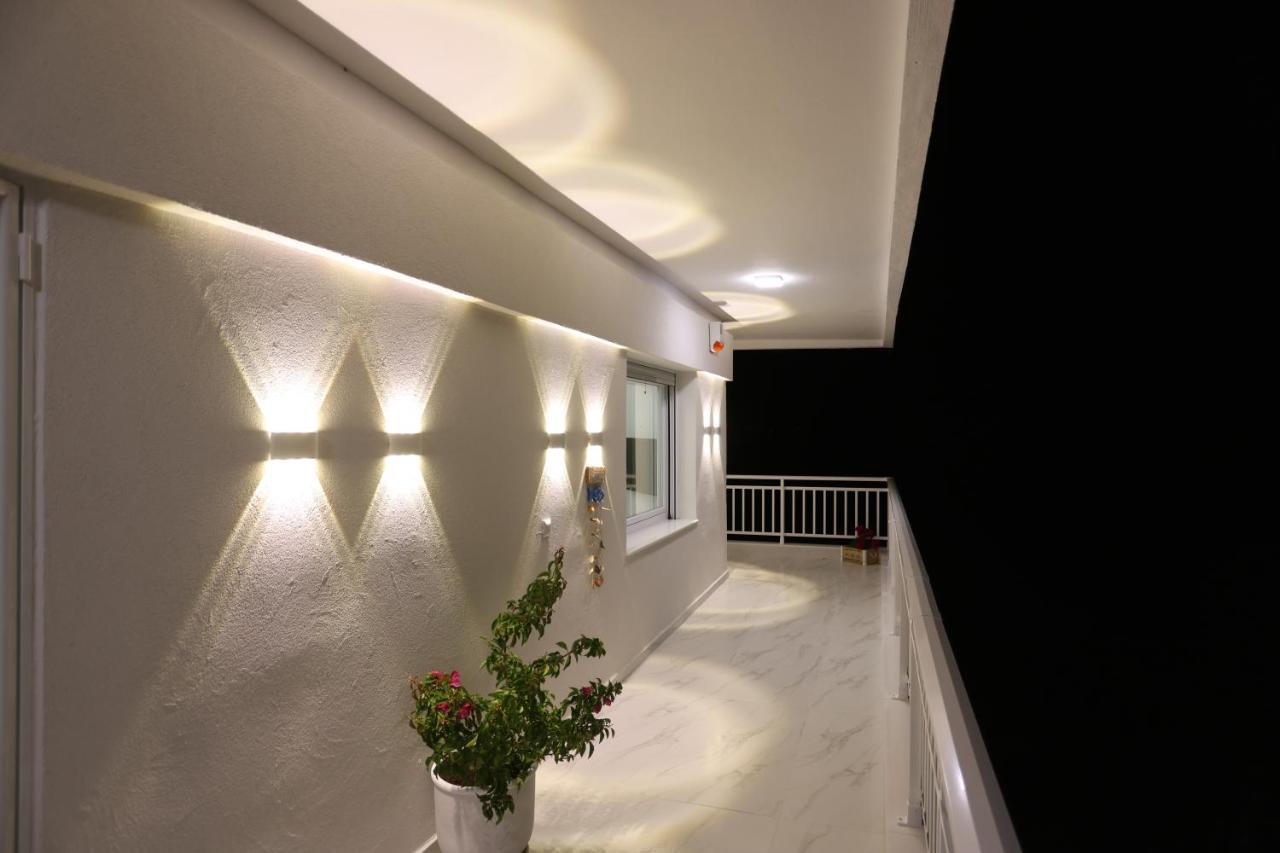 Beach Front Casa Elena Ханиоти Екстериор снимка