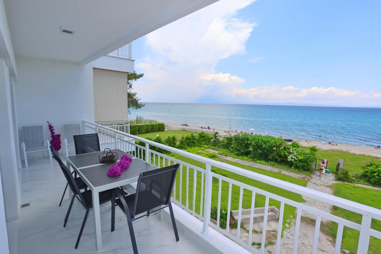 Beach Front Casa Elena Ханиоти Екстериор снимка